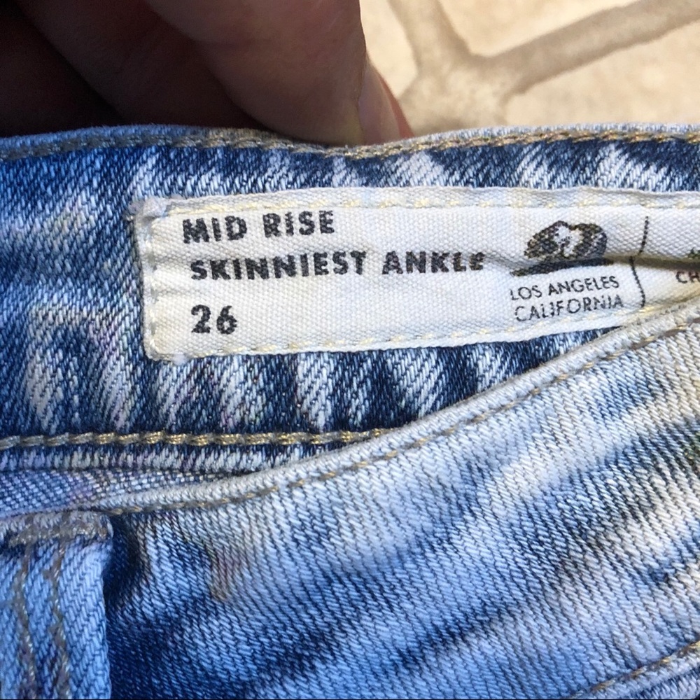 Bullhead Jeans - Picture 6 of 6
